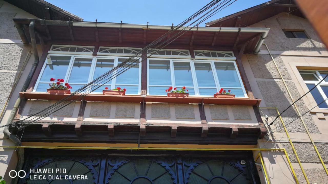 Apartament Hunter Apartment คลูจ-นาโปกา ภายนอก รูปภาพ